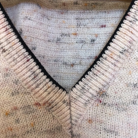 Vintage Italian Wool Knit Loose Fit V-Neck Pullover Sweater Medium - Picture 9 of 10